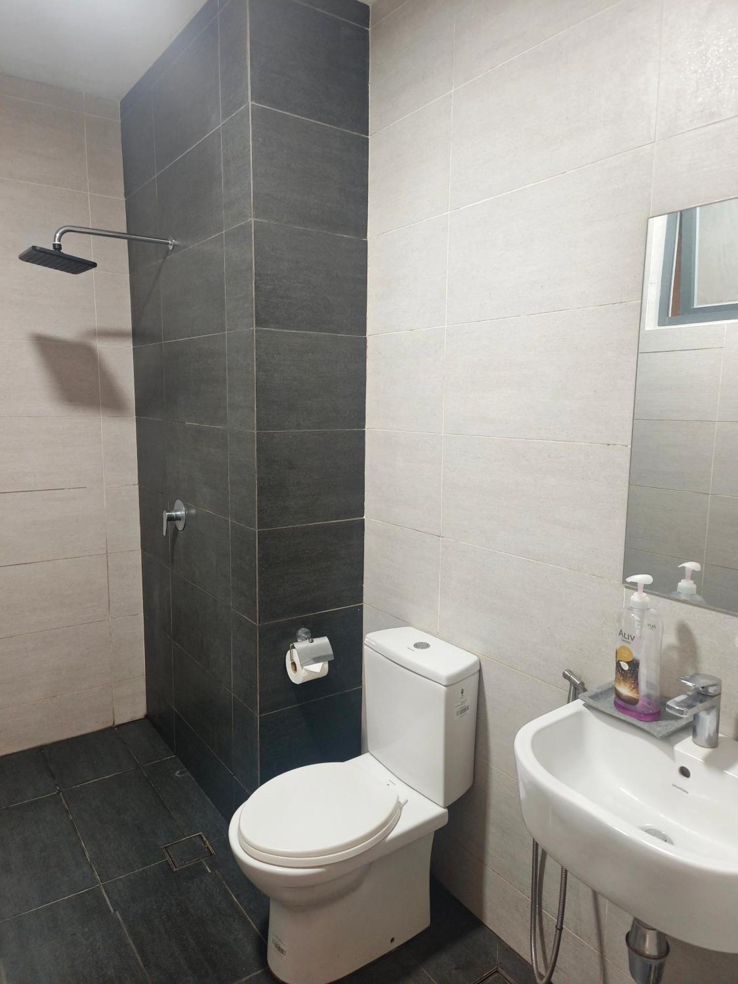 One Bedroom Troika Kota Bharu By Aghome, Modern Design Exterior photo